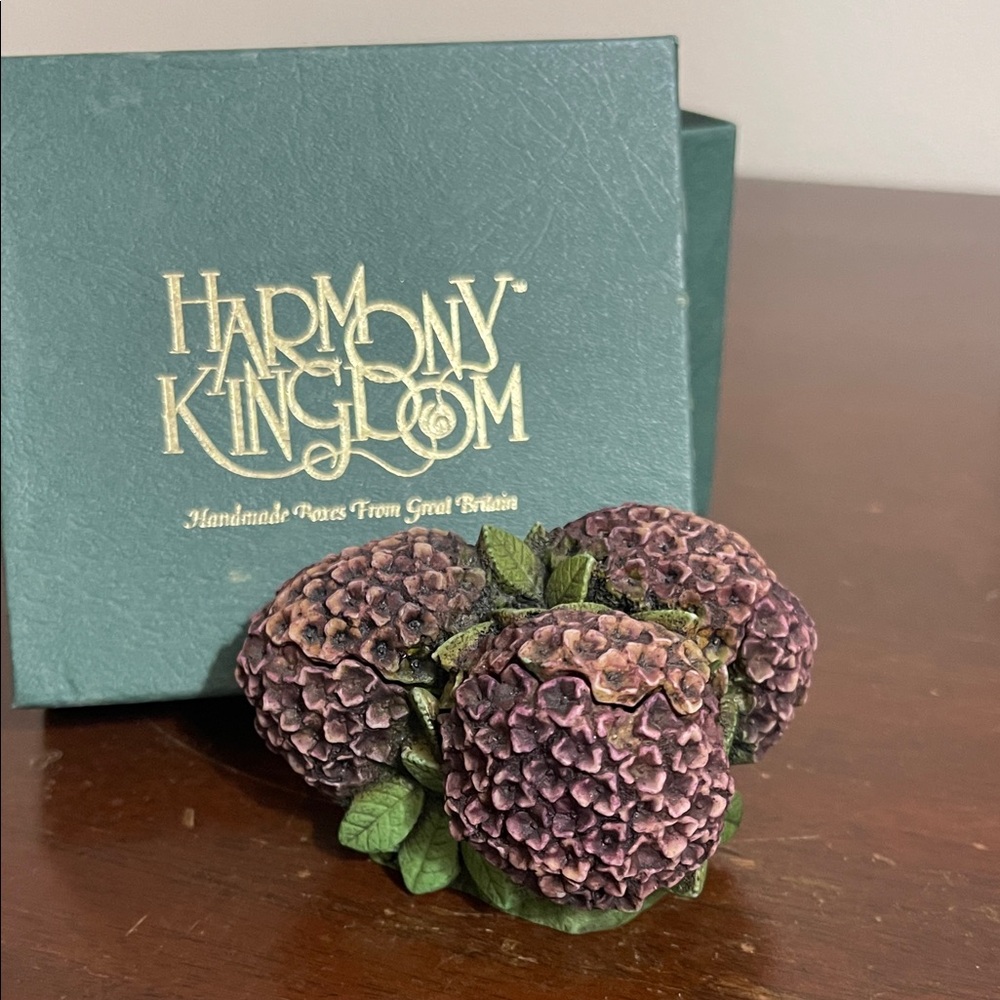 Harmony Kingdom Hydrangea 1996